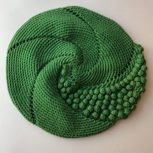 Vintage Kelley green crocheted beret